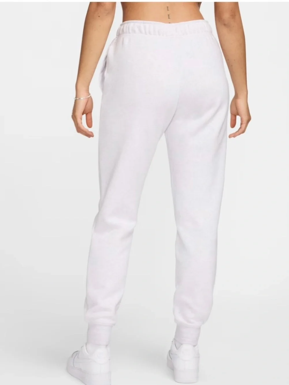 Nike Sportswear Club Fleece Mid-Rise Joggers - Picture 7 of 10